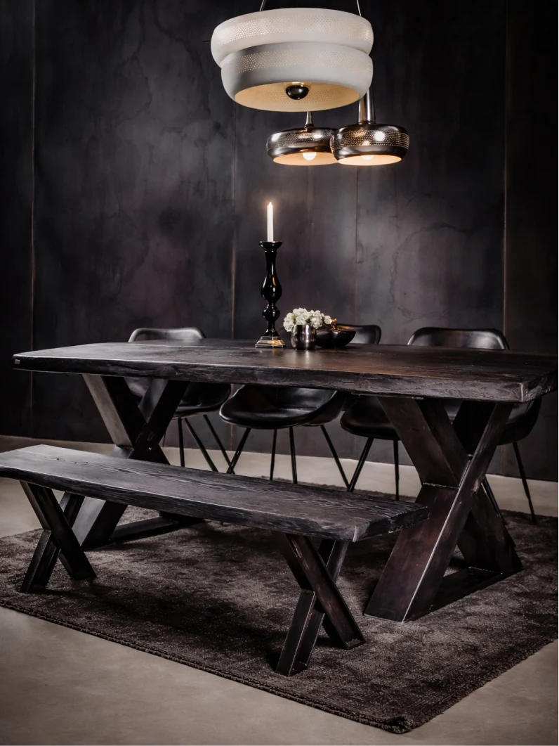 SCHWARZE EICHE Tisch