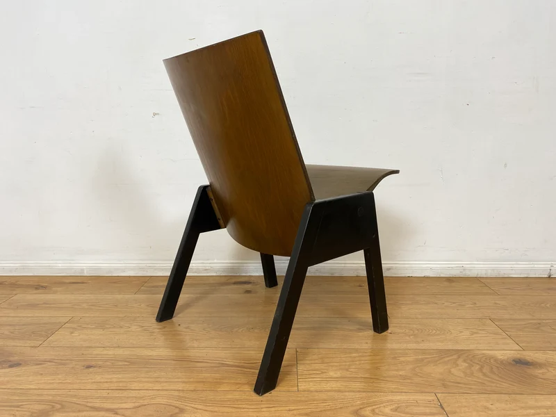 WMK I 1/5 Stilvoller & seltener stapelbarer Mid-Century Klappstuhl in Eichenholz
