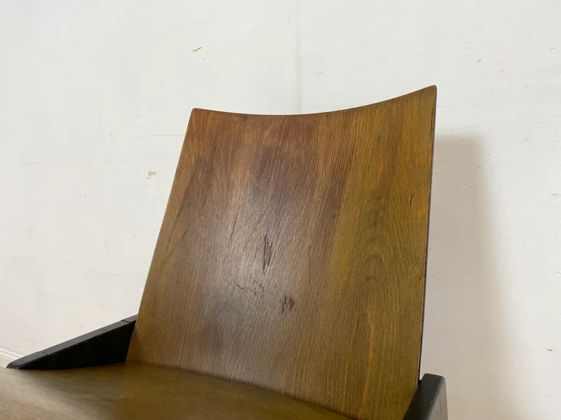 WMK I 1/5 Stilvoller & seltener stapelbarer Mid-Century Klappstuhl in Eichenholz