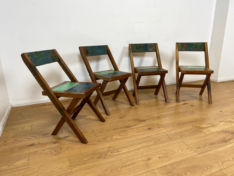 Boatwood by WMK # 4er Set besonderer Klappstühle aus altem Bootsholz I handgefertigte Unikate in original Farben