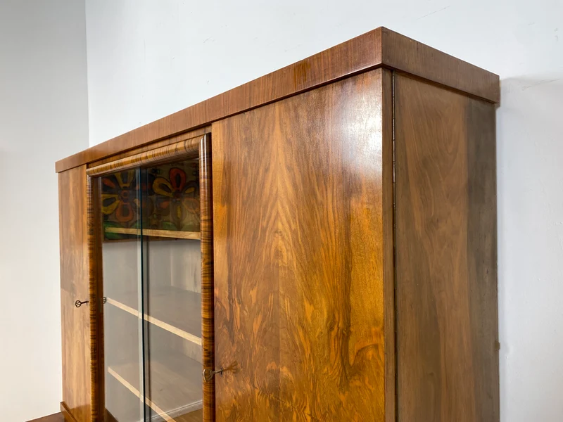WMK I Wunderschöner 30er Jahre Art Deco Wohnzimmerschrank I Vollholz in edlem Walnuss