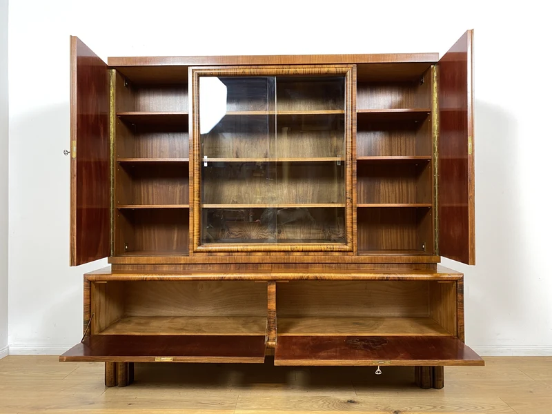 WMK I Wunderschöner 30er Jahre Art Deco Wohnzimmerschrank I Vollholz in edlem Walnuss
