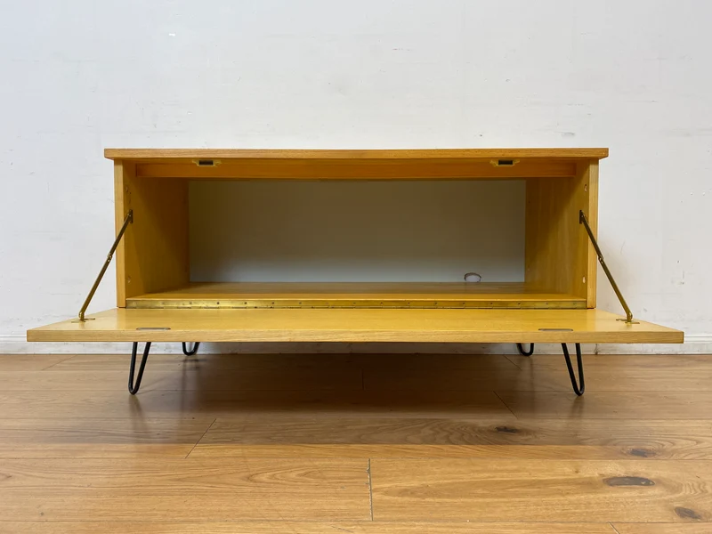 WMK I Kultiges Designer Sideboard 430/61 von Joachim Nebelung für VEB Hellerau in Sen Esche auf neuen Hairpin Metallfüssen