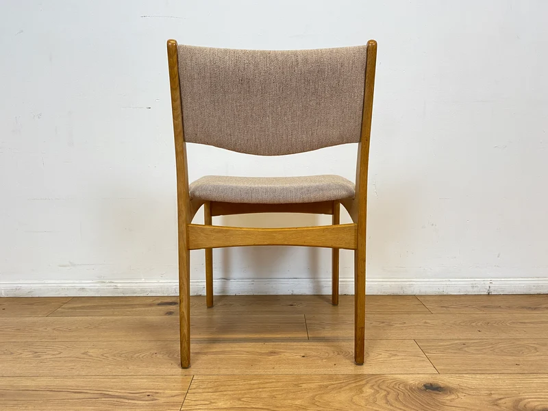 WMK I 6er Set skandinavischer Designerstühle von Johannes Andersen aus Eiche mit beigem Originalbezug