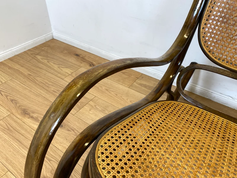 WMK I Eleganter italienischer Bugholz Schaukel Stuhl mit Wiener Geflecht von Sautto & Liberale im Thonet Stil, 1930-1960