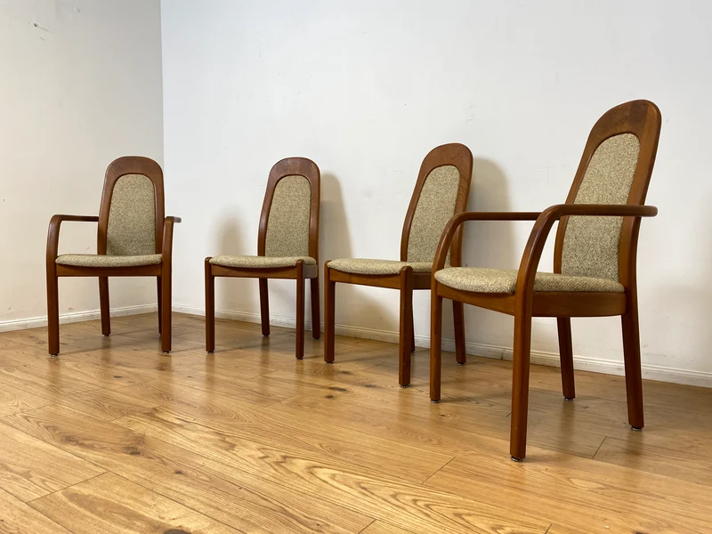 WMK I Set aus 4 hochwertigen skandinavischen Designer Stühlen I Holstebro Møbelfabrik