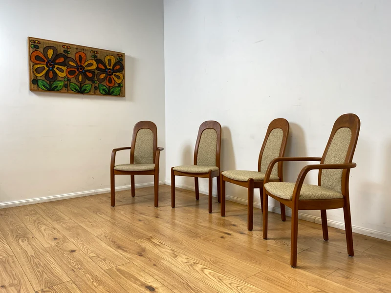 WMK I Set aus 4 hochwertigen skandinavischen Designer Stühlen I Holstebro Møbelfabrik