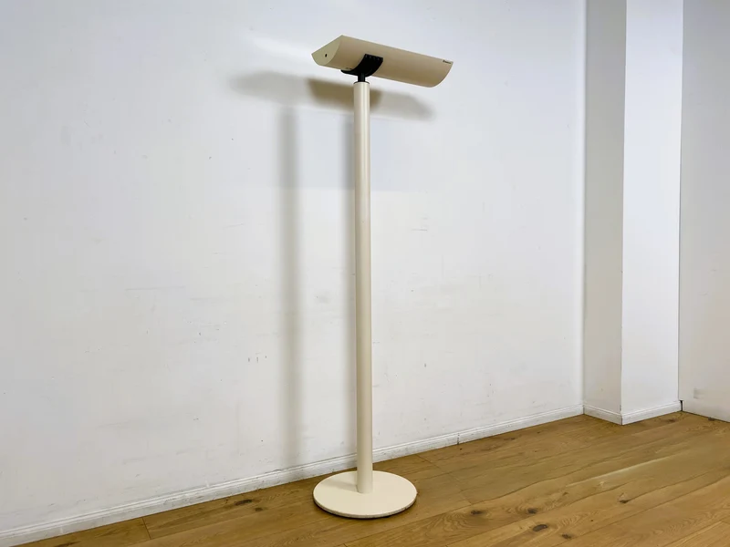 WMK I Design Award Gewinner aus 1988 I Hochwertige weiße Vintage Designer Standleuchte IBS 236 von Waldmann aus Metall