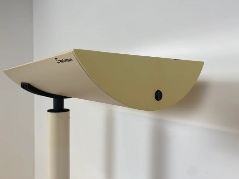 WMK I Design Award Gewinner aus 1988 I Hochwertige weiße Vintage Designer Standleuchte IBS 236 von Waldmann aus Metall