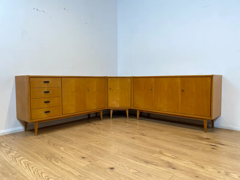 WMK I Versand 85€ I Stilvolle helle Mid-Century Eck Kommode aus 1965 von VEB Südthüringer Möbelwerken