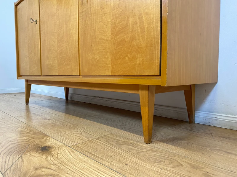 WMK I Versand 85€ I Stilvolles helles Mid-Century Sideboard aus 1965 von VEB Südthüringer Möbelwerken Themar