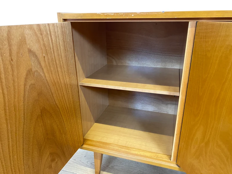 WMK I Versand 85€ I Stilvolles helles Mid-Century Sideboard aus 1965 von VEB Südthüringer Möbelwerken Themar