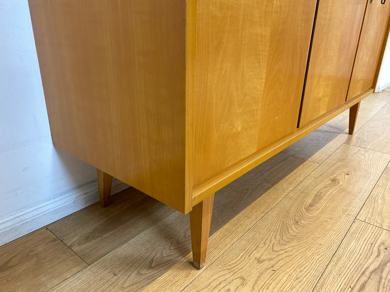 WMK I Versand 85€ I Stilvolles helles Mid-Century Sideboard aus 1965 von VEB Südthüringer Möbelwerken Themar