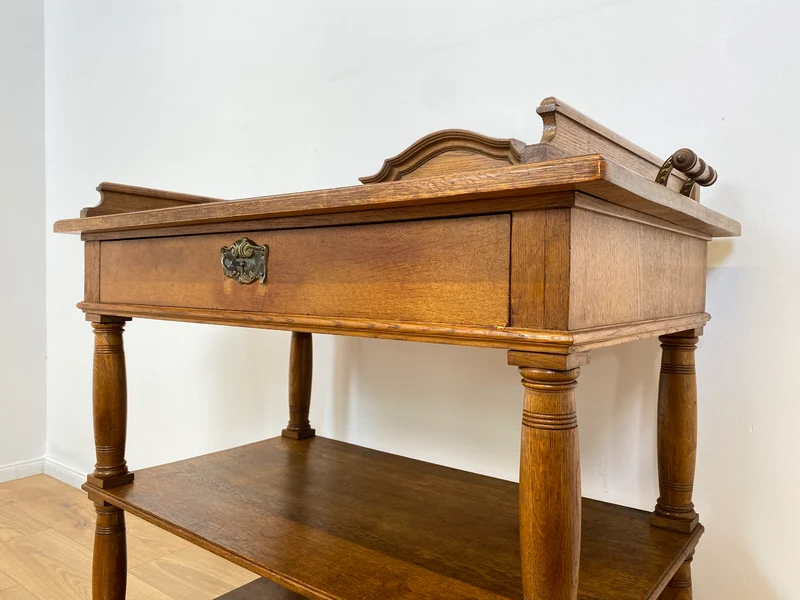 WMK # Sehr gut erhaltene nordische antike Anrichte, Vollholz, mit Schublade & Ablagen
