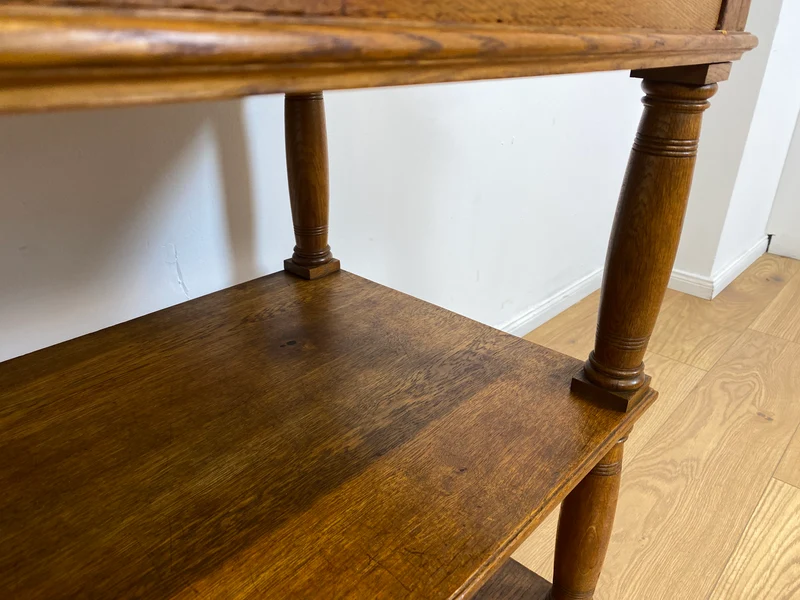 WMK # Sehr gut erhaltene nordische antike Anrichte, Vollholz, mit Schublade & Ablagen