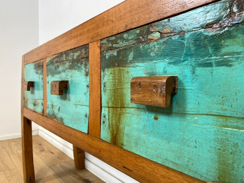 Boatwood by WMK # Formschönes Sideboard mit drei Schubladen, ein aus altem Bootsholz handgefertigtes Unikat aus massivem Teakholz