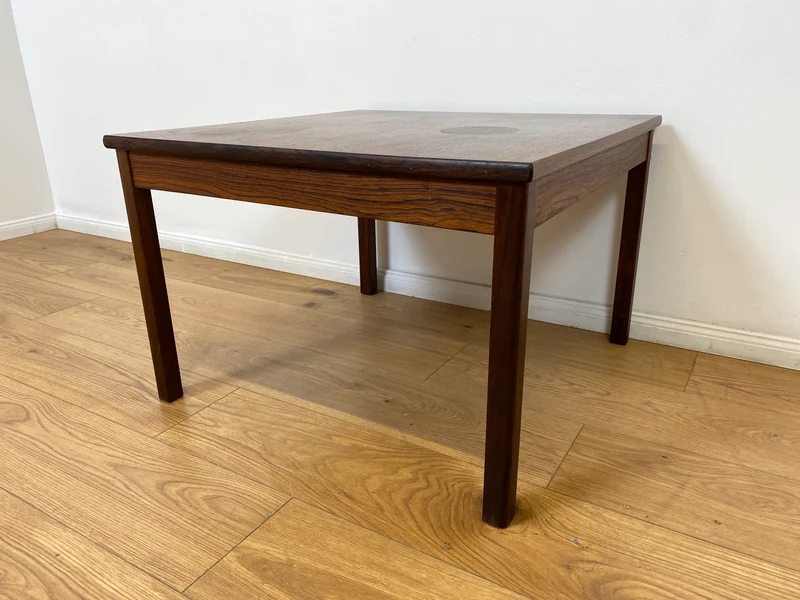 WMK # Stilvoller und gut erhaltener skandinavischer 70er Jahre Designer Couchtisch von Hansen & Nissen in Palisander