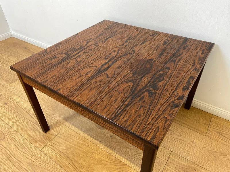 WMK # Stilvoller und gut erhaltener skandinavischer 70er Jahre Designer Couchtisch von Hansen & Nissen in Palisander