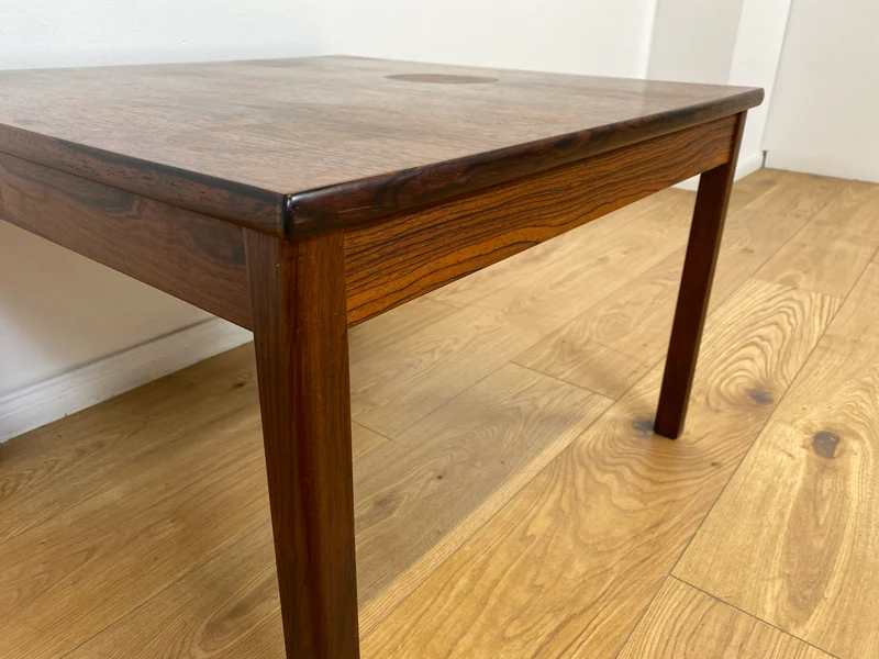 WMK # Stilvoller und gut erhaltener skandinavischer 70er Jahre Designer Couchtisch von Hansen & Nissen in Palisander