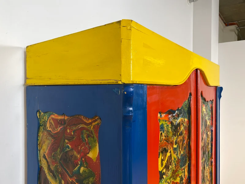 WMK # Schrank oder Kunst? Ein Unikat! Kunstvoll gestalteter antiker Kleiderschrank aus vollem Holz