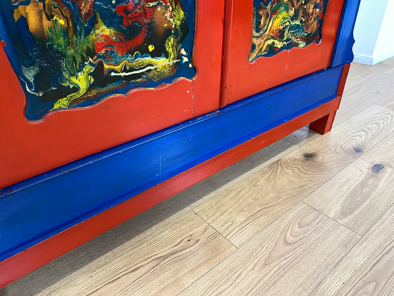 WMK # Schrank oder Kunst? Ein Unikat! Kunstvoll gestalteter antiker Kleiderschrank aus vollem Holz