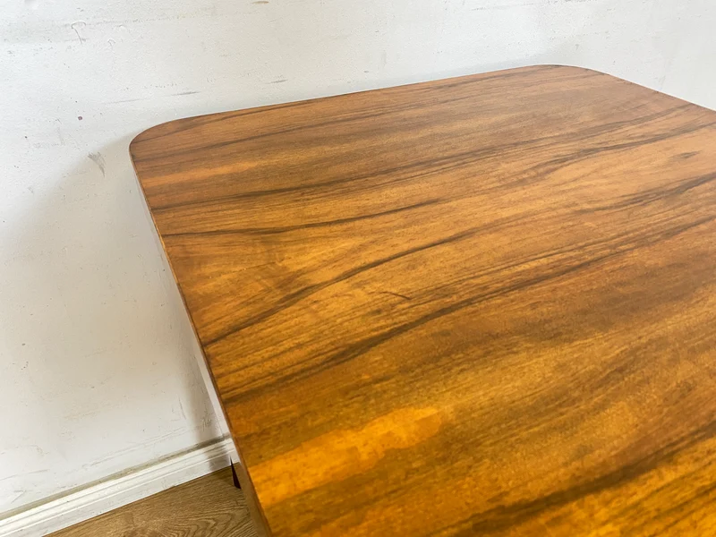 WMK Besonders schöner, seltener und gut erhaltener Mid-Century Couchtisch aus der ehemaligen Tschechoslowakei ČSFR im Art Deco Stil
