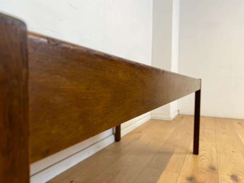 WMK Stilvoller und sehr gut erhaltener großer dänischer Couchtisch aus Palisander mit kunstvoll gestalteten Fliesen