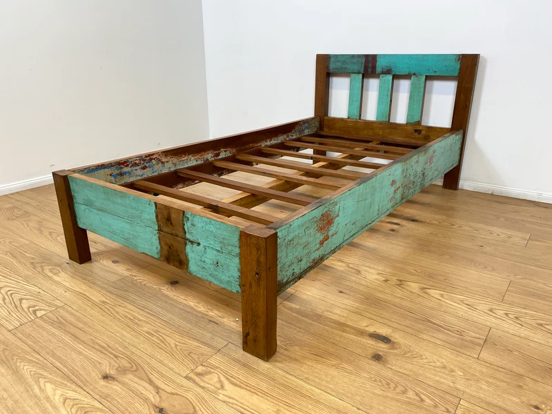 Boatwood by WMK # Schönes & nachhaltiges Einzelbett für Matratzen 100x200 aus altem Bootsholz, ein handgefertigtes Unikat aus massivem Teakholz