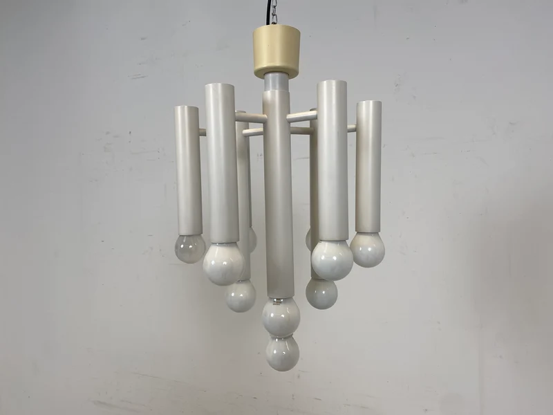 WMK # Berühmte und gut erhaltene weiße 70er Jahre Space Age Designer Deckenlampe von Temde aus Metall mit 10-flammigen Licht