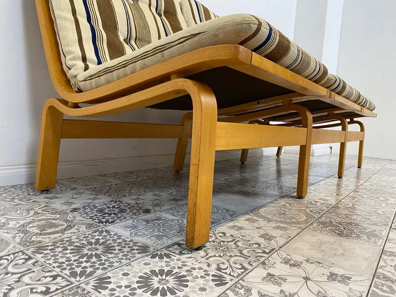 WMK Formschönes, minimalistisches und sehr gut erhaltenes skandinavisches Designerssofa von Karl-Erik Ekselius für JOC Vetlanda