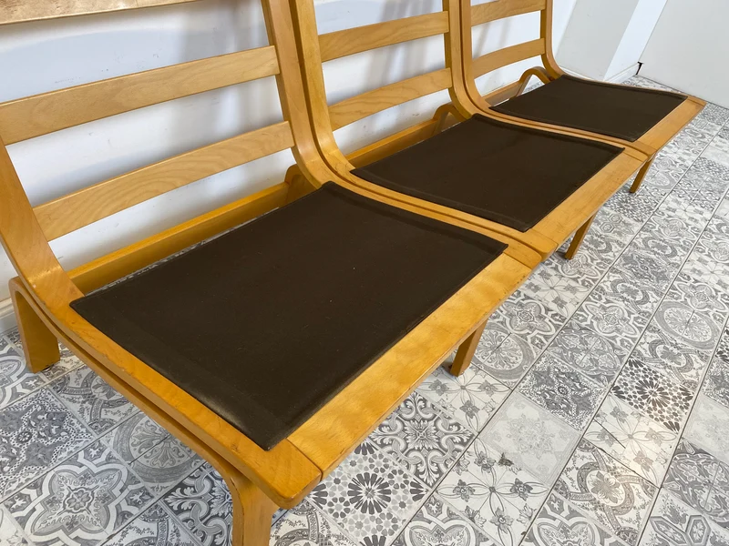WMK Formschönes, minimalistisches und sehr gut erhaltenes skandinavisches Designerssofa von Karl-Erik Ekselius für JOC Vetlanda