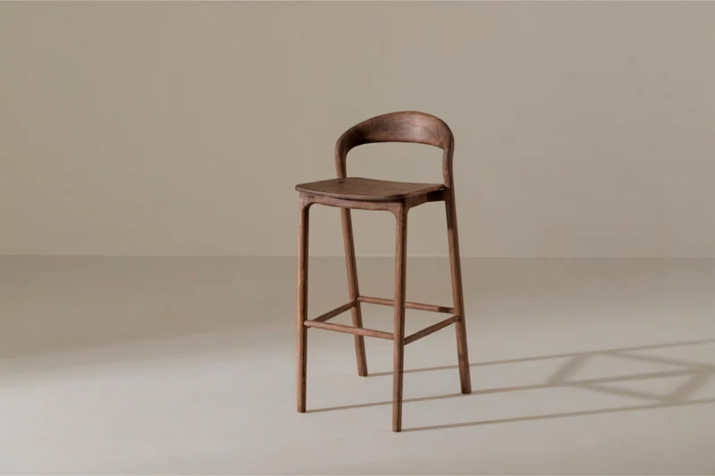 LELA Hocker