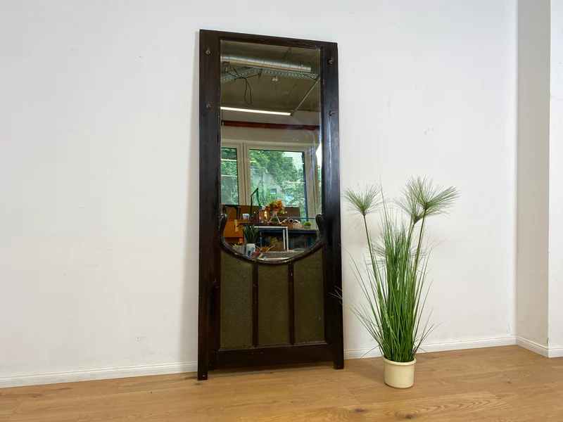 WMK Sehr gelungenes Upcycling einer antiken Tür aus vollem Holz zur schöner Flurgarderobe mit großem Spiegel & Kleiderhaken aus Messing