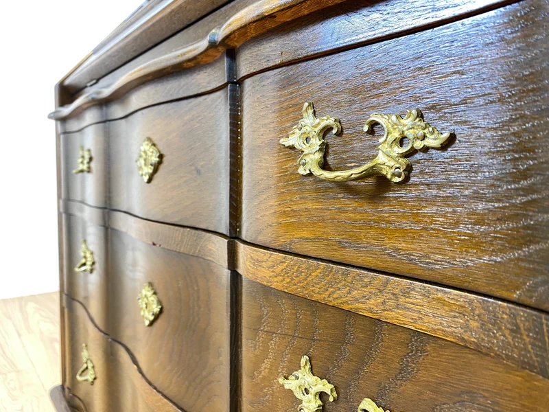 WMK Sehr gut erhaltener dänischer Vintage Schreibschrank aus vollem Holz mit schönem Bleiglas Aufsatz & edlen Messingbeschlägen