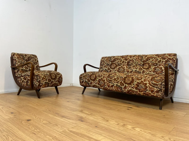 WMK Besonders schöner und gut erhaltener 1930er Jahre Art Deco Clubsessel mit floralem Originalbezug & bequemen Federkernsitz