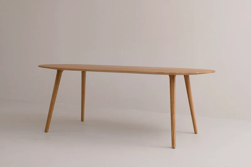 LUCIA Oval Esstisch