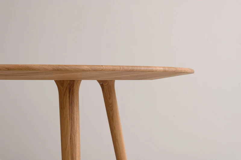 LUCIA Oval Esstisch