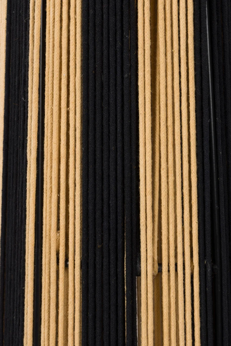 Bold Monkey Stehleuchte Stripe it up – Schwarz, Eisen, 51 × 51 × 149 cm