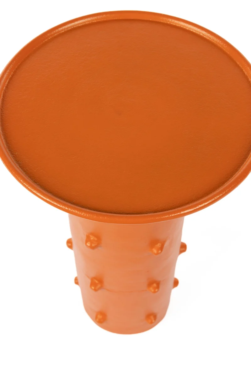 Bold Monkey Beistelltisch Pinch Me – Orange, Aluminium, 33 × 33 × 55 cm