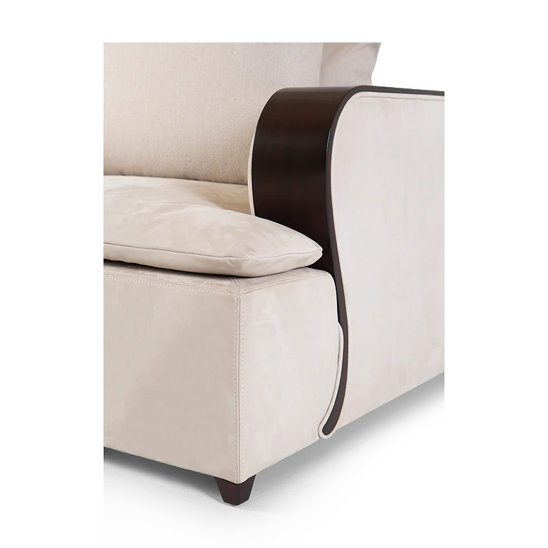 Christopher Guy Sofa 60-0689