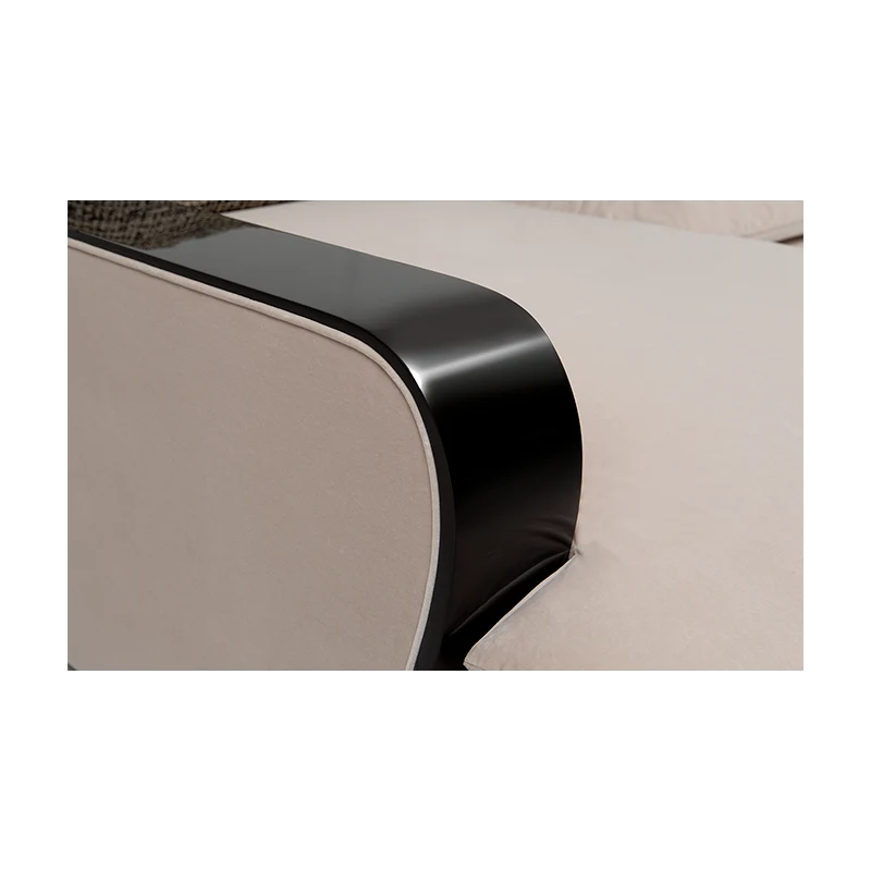 Christopher Guy Sofa 60-0681