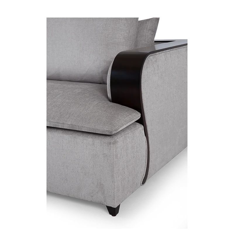 Christopher Guy Sofa 60-0679