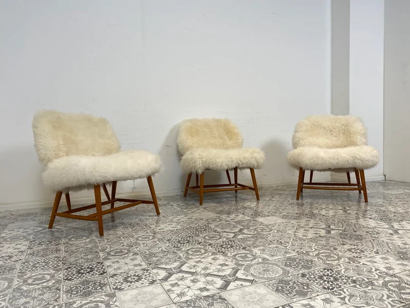 WMK # 1/3 Außergewönlicher & sehr seltener skandinavischer 50er Jahre Designer Sessel von Alf Svensson mit neuem Fellbezug