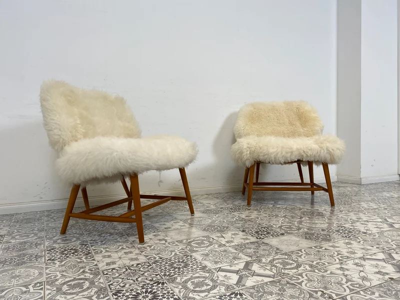 WMK # 1/3 Außergewönlicher & sehr seltener skandinavischer 50er Jahre Designer Sessel von Alf Svensson mit neuem Fellbezug