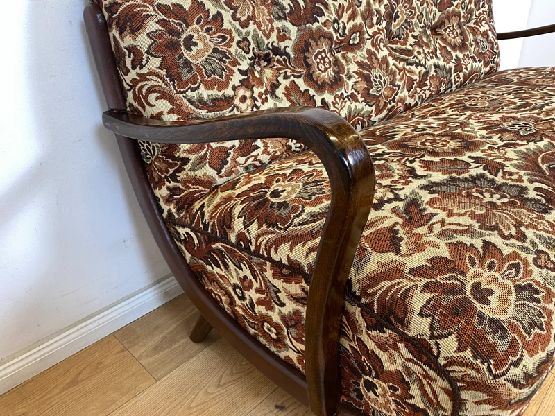 WMK Besonders schönes und sehr gut erhaltenes 1930er Jahre Art Deco Sofa , freistellend, mit floralem Originalbezug & bequemen Federkernsitz
