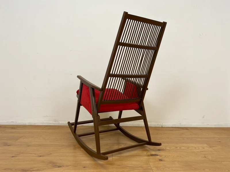 WMK # WMK Stilvoller und gut erhaltener Designer Schaukelstuhl von Selman Selmanagic für VEB Hellerau mit roter Polsterung