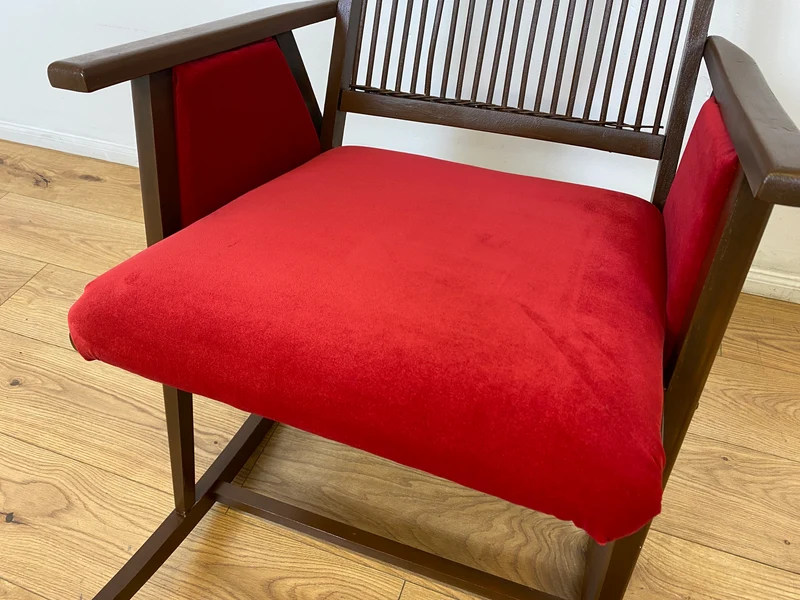 WMK # WMK Stilvoller und gut erhaltener Designer Schaukelstuhl von Selman Selmanagic für VEB Hellerau mit roter Polsterung