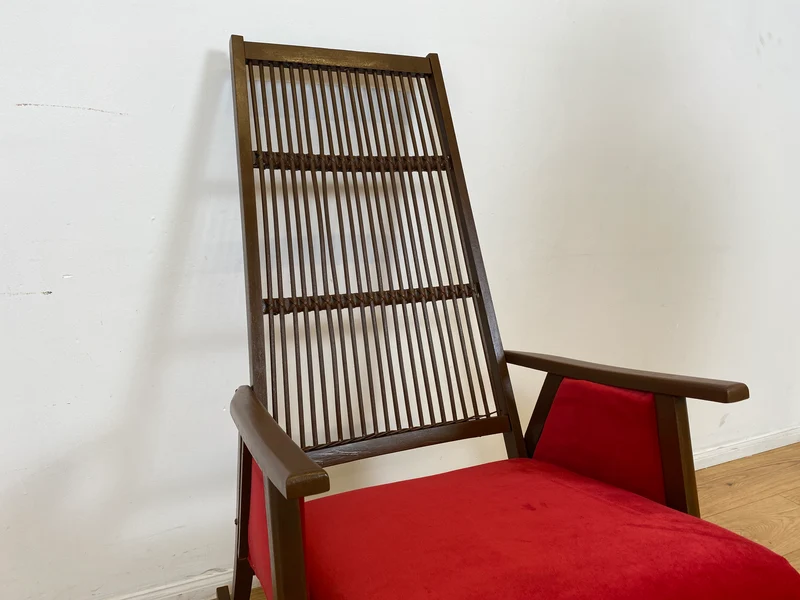 WMK # WMK Stilvoller und gut erhaltener Designer Schaukelstuhl von Selman Selmanagic für VEB Hellerau mit roter Polsterung
