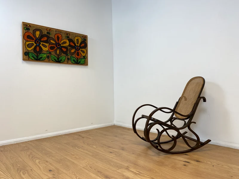 WMK # Eleganter und sehr gut erhaltener Vintage Schaukelstuhl im Stil von Thonet mit Bugholz Rahmen & Wiener Geflecht