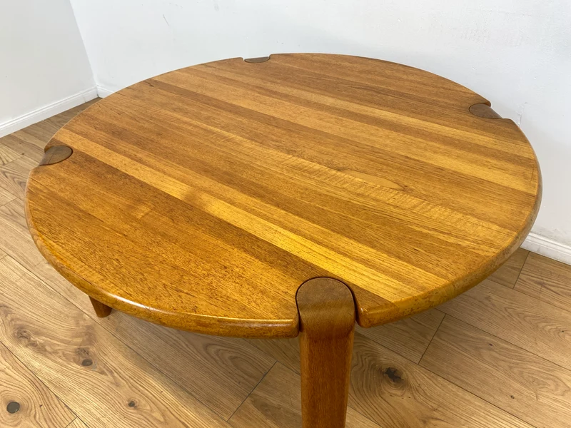 WMK # Rarer & gut erhaltener runder skandinavischer Mid-Century Designercouchtisch von L. Olsen & Søn Møbelfabrik aus massivem Teakholz